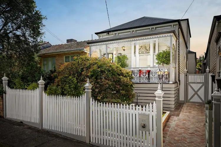 Picket Fence Installation in Melbourne